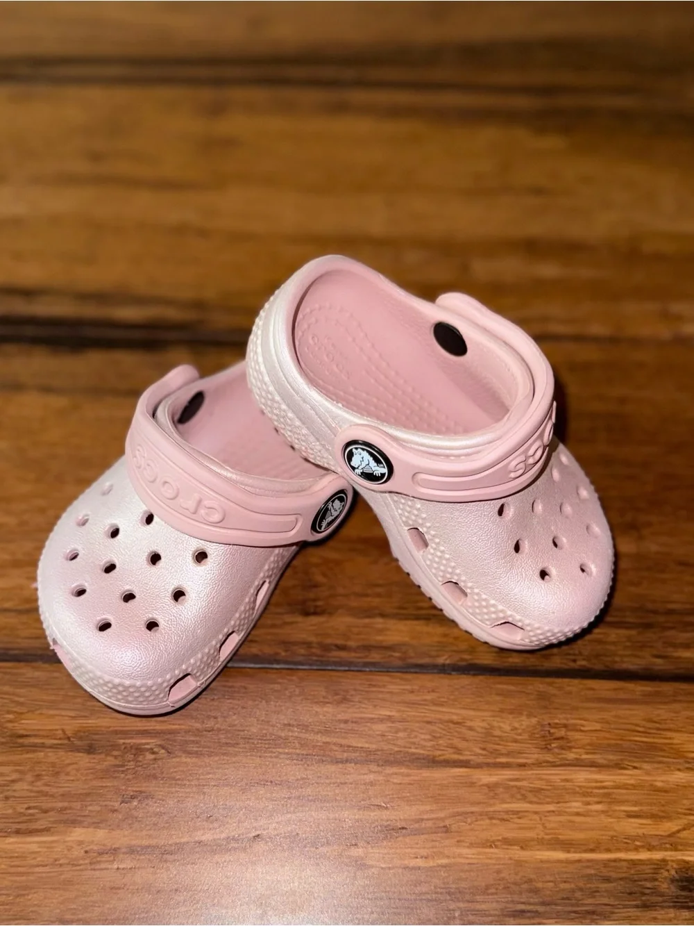 CROCS soft pink